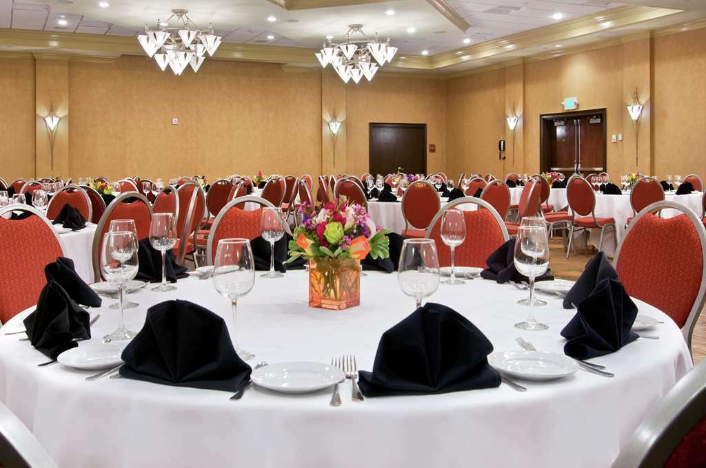 Doubletree By Hilton Hotel New Orleans